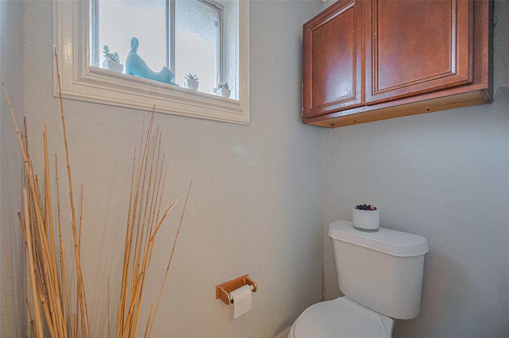 1219 Castle Glen Drive, Houston, Texas image 25