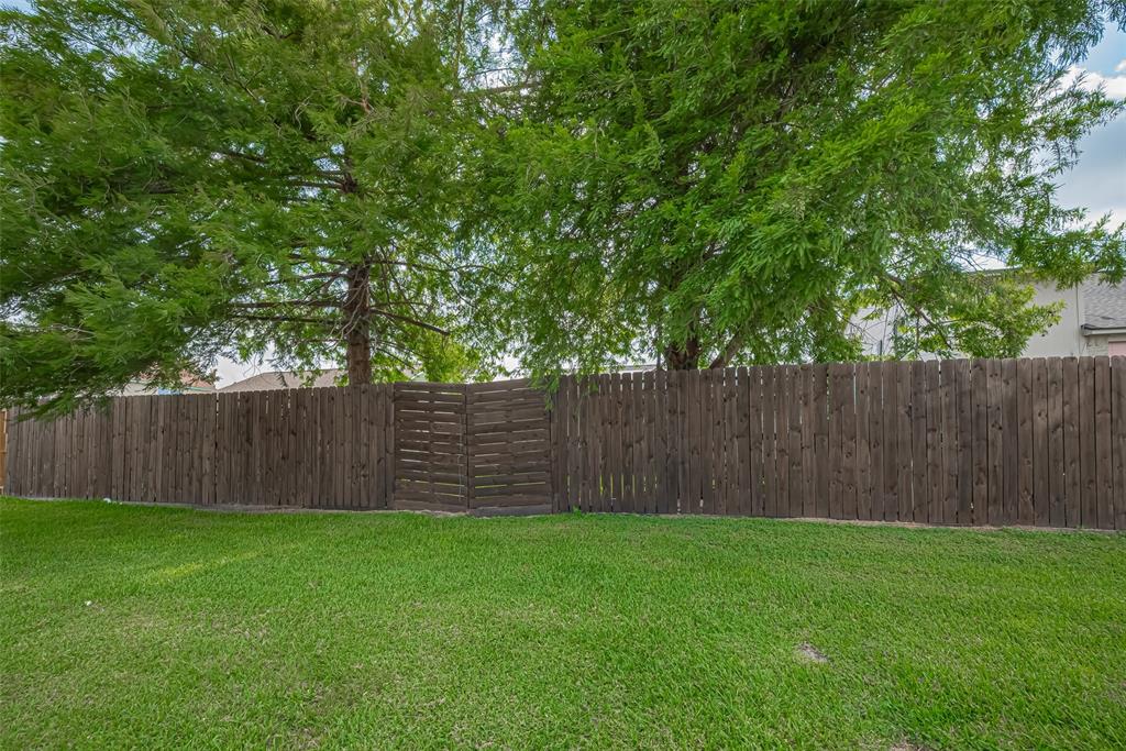 1219 Castle Glen Drive, Houston, Texas image 44