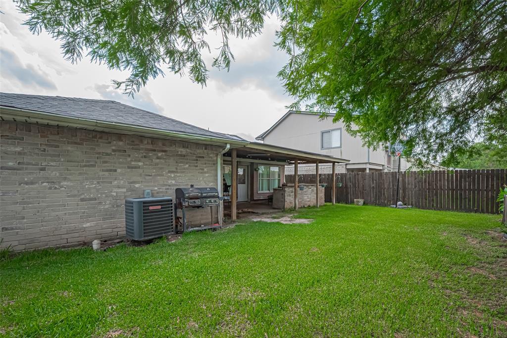 1219 Castle Glen Drive, Houston, Texas image 33