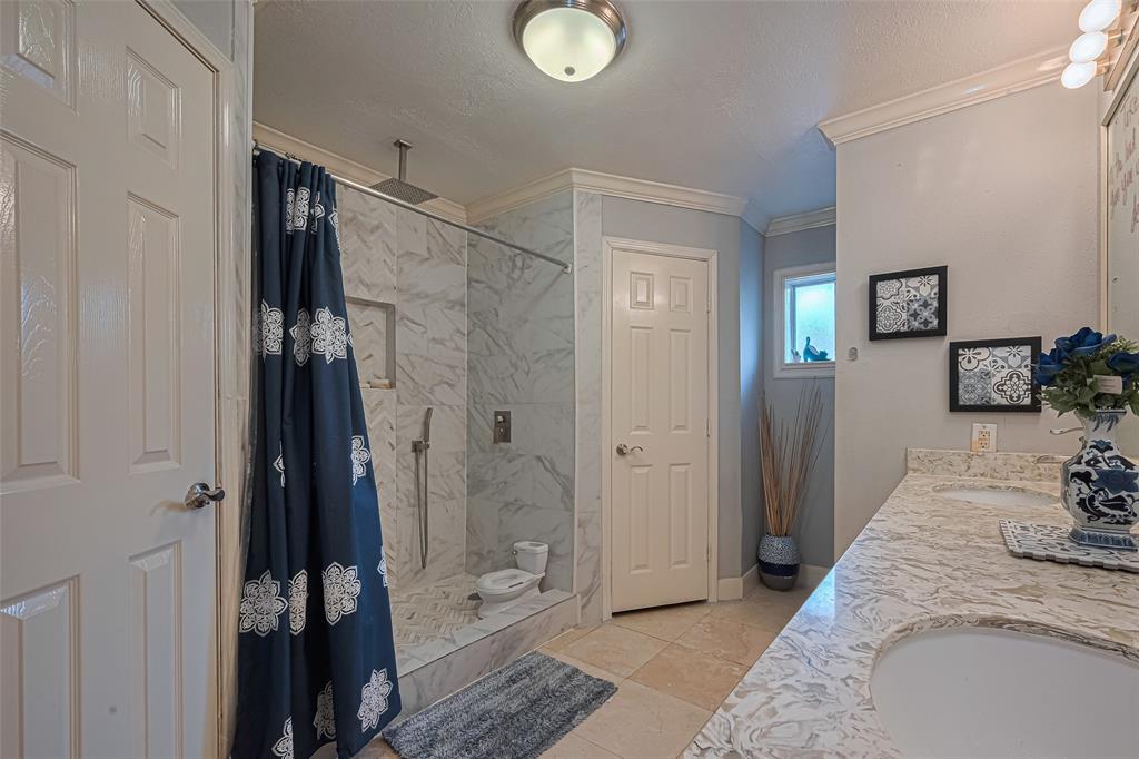 1219 Castle Glen Drive, Houston, Texas image 22