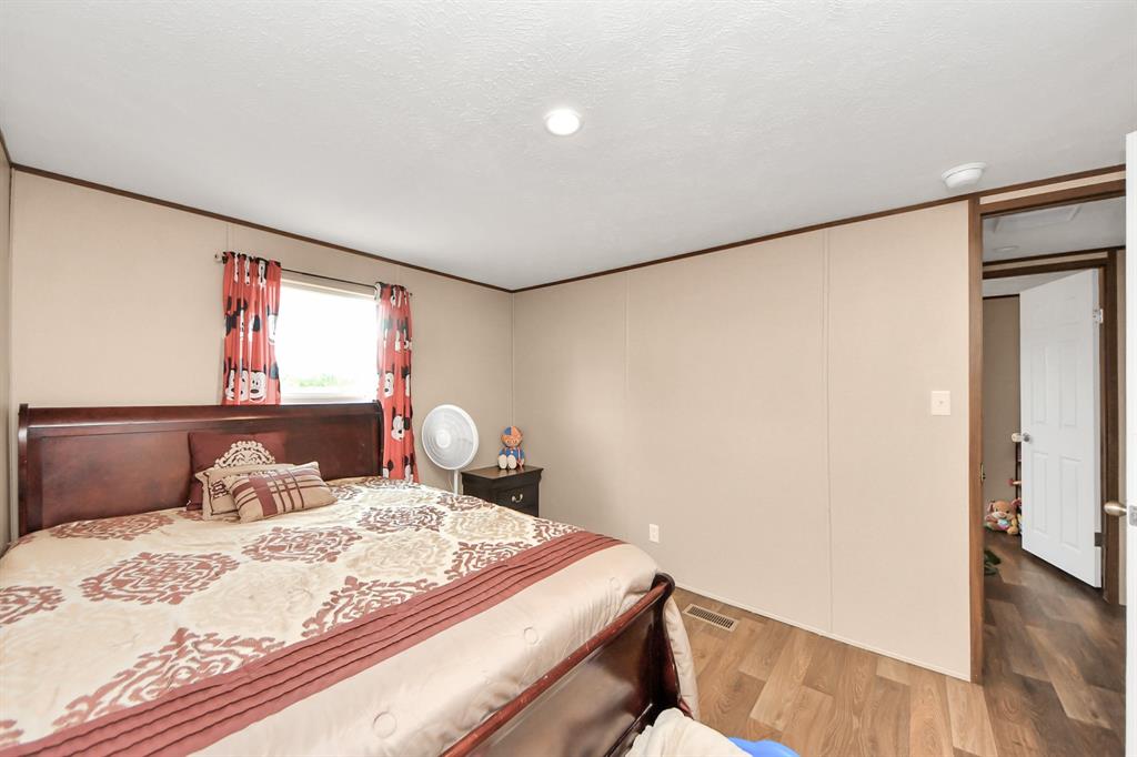 699 Road 5262, Cleveland, Texas image 18