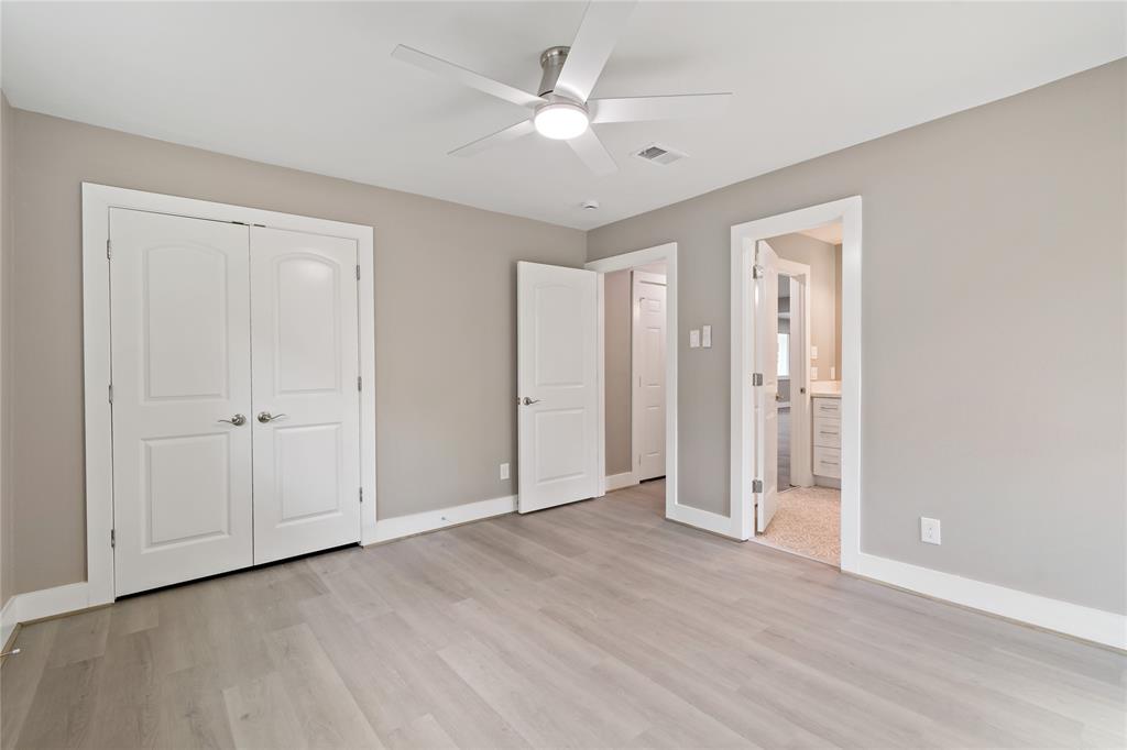 214 Whispering Oaks Drive, Seabrook, Texas image 15