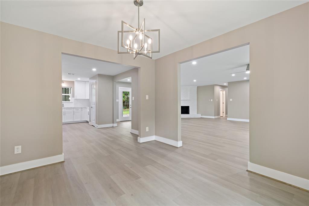 214 Whispering Oaks Drive, Seabrook, Texas image 29