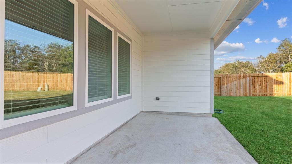 31205 North Eden Manor Loop, Fulshear, Texas image 27