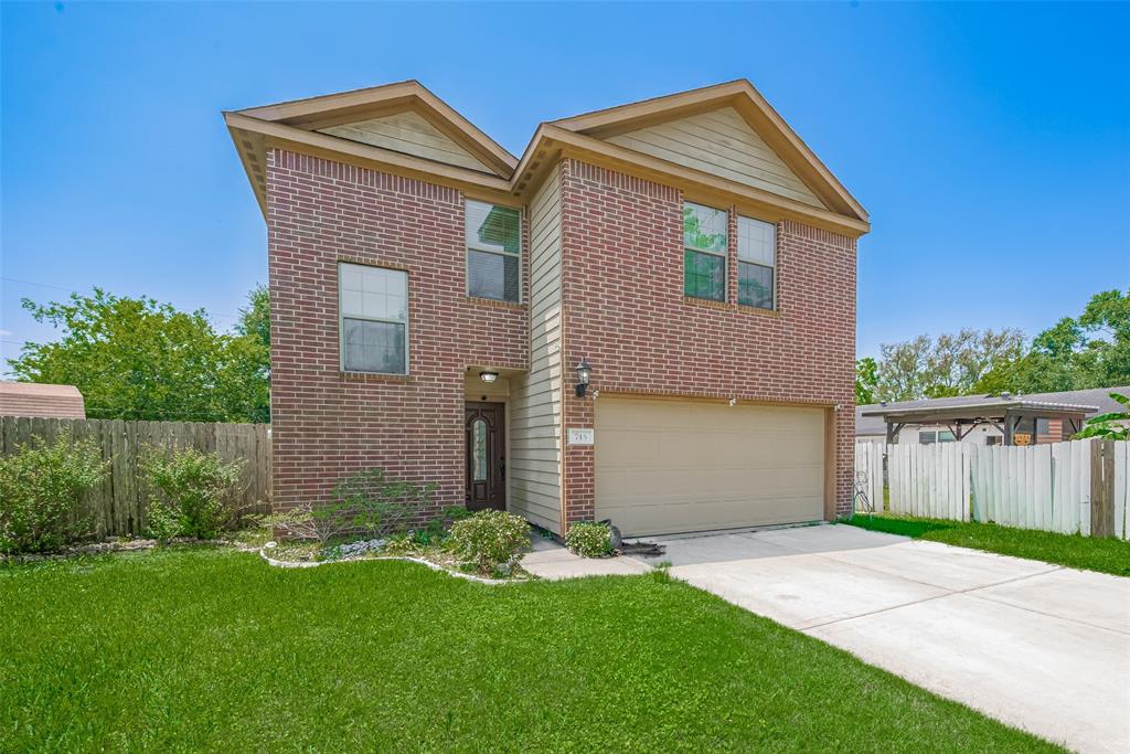 715 Fallow Lane, Alvin, Texas image 3