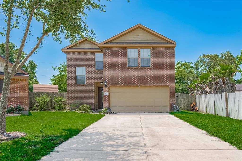 715 Fallow Lane, Alvin, Texas image 1