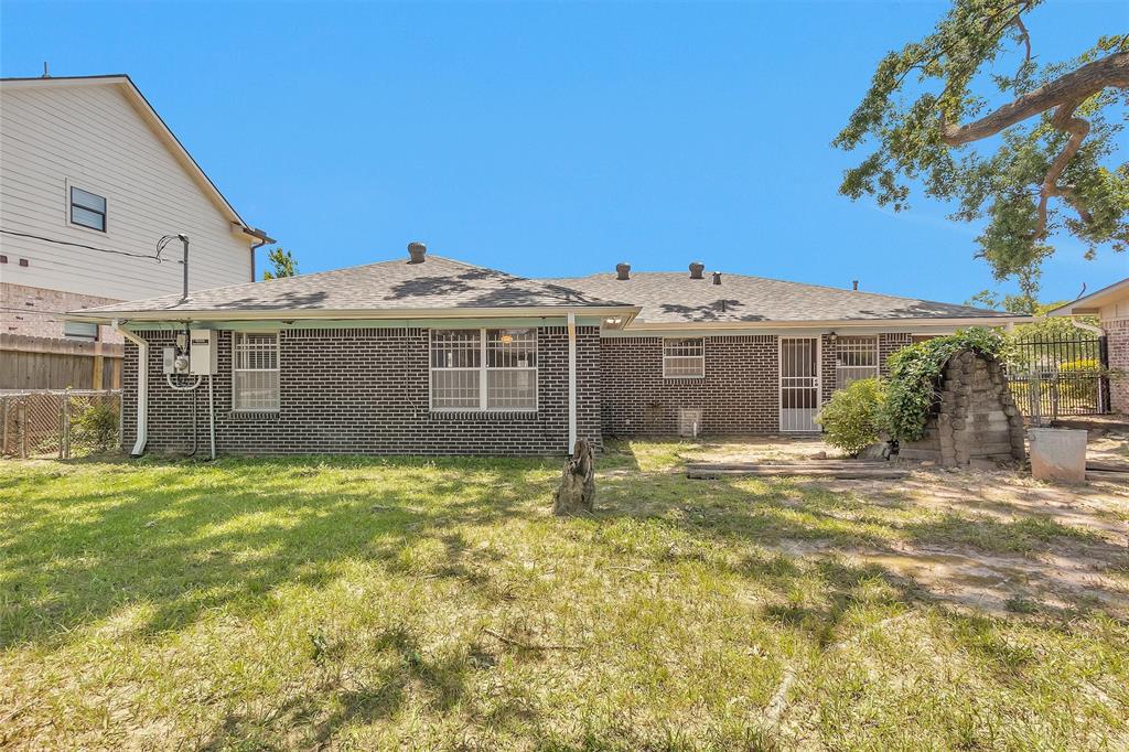 6430 Lindyann Lane, Houston, Texas image 31