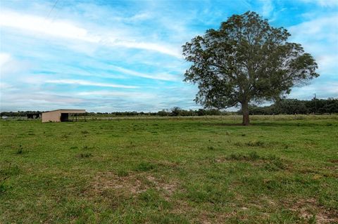 A home in Hallettsville