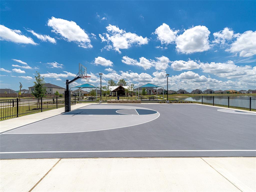 2120 Lila Sky Lane Drive, Friendswood, Texas image 41
