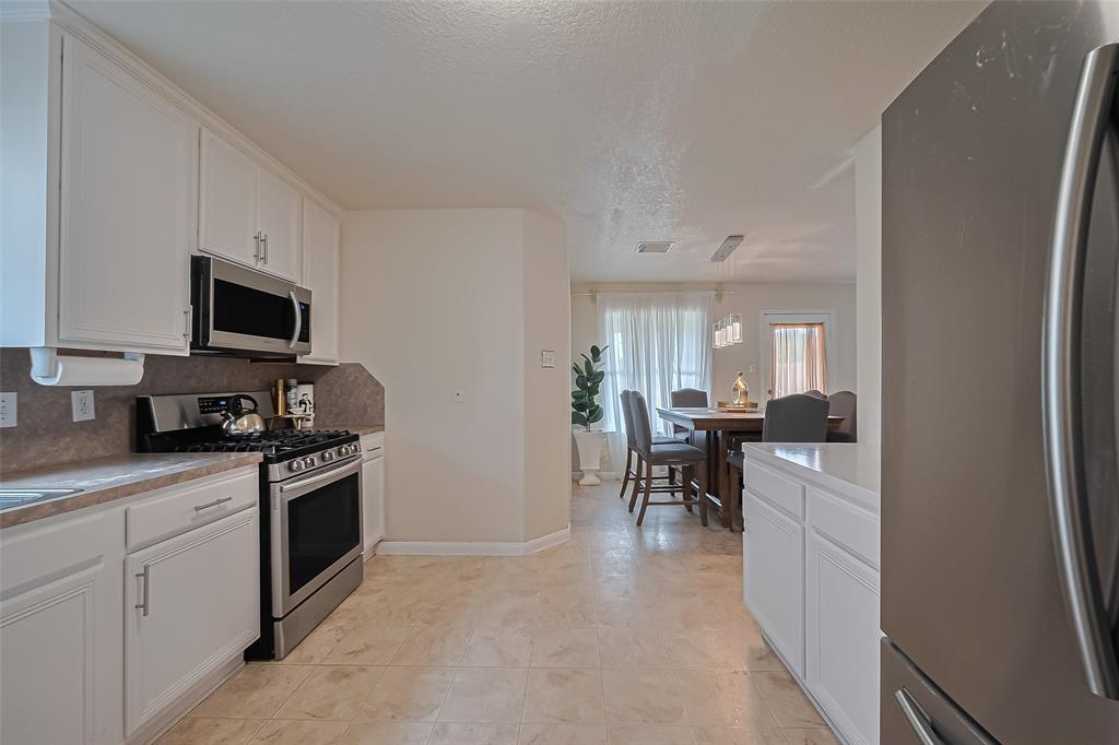 3342 Brackenfern Road