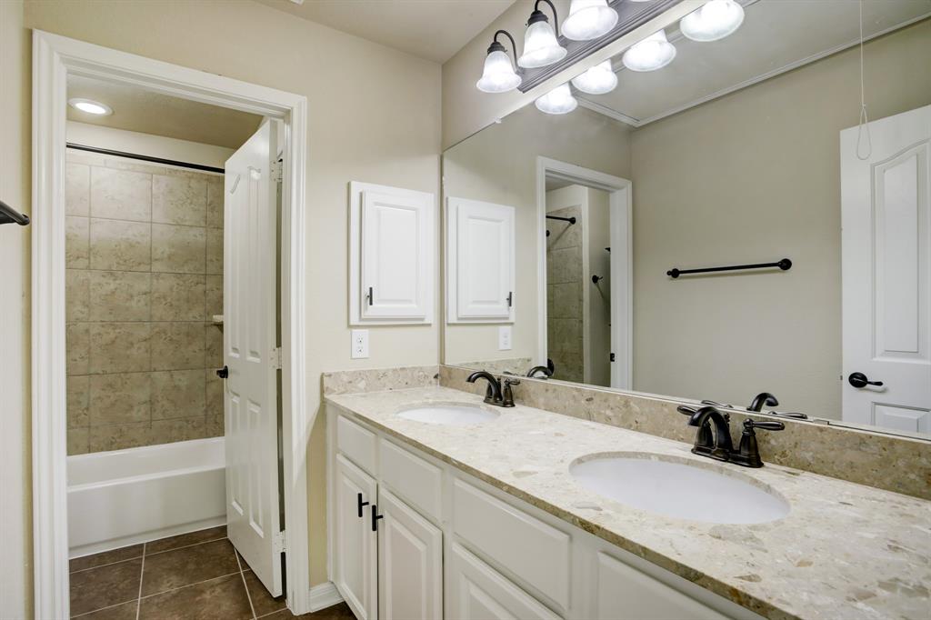 3541 Firenze Drive, Friendswood, Texas image 22