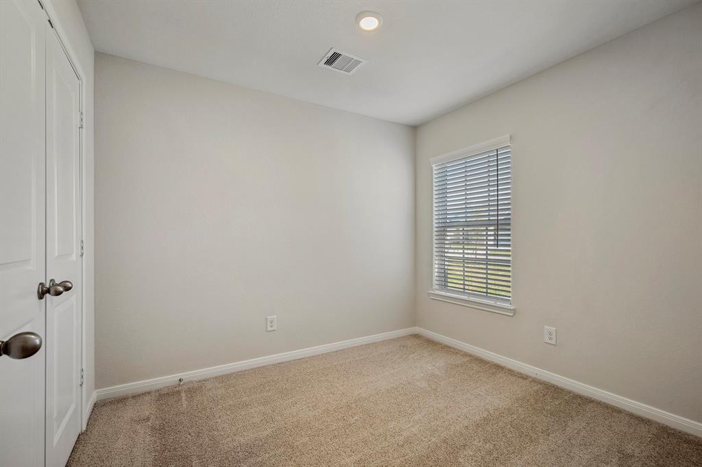 10410 Red Cardinal Drive Drive, Cleveland, Texas image 5
