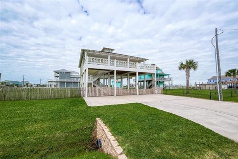 A home in Crystal Beach