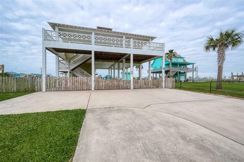 A home in Crystal Beach