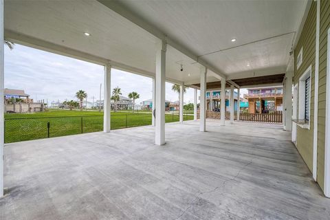 A home in Crystal Beach