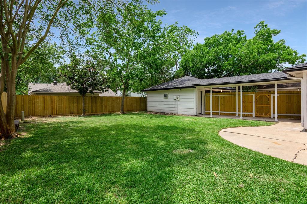 1914 Eagle Falls Street, Houston, Texas image 40