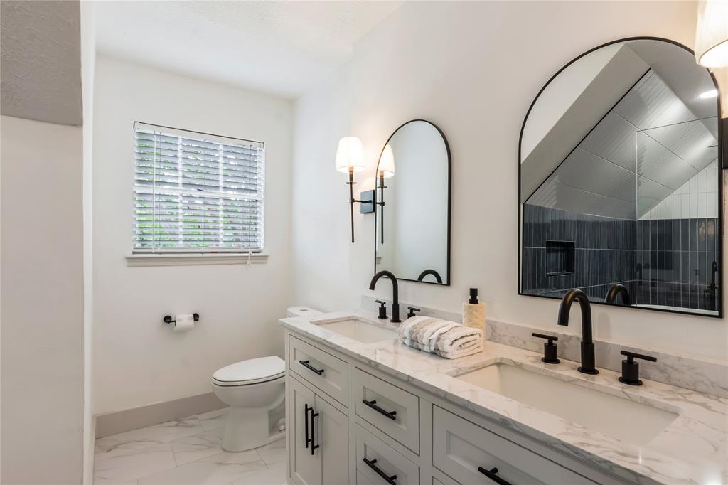 1914 Eagle Falls Street, Houston, Texas image 33