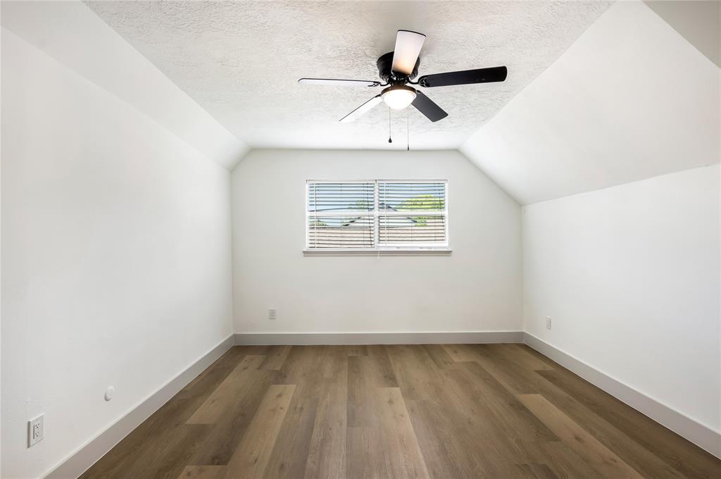 1914 Eagle Falls Street, Houston, Texas image 37
