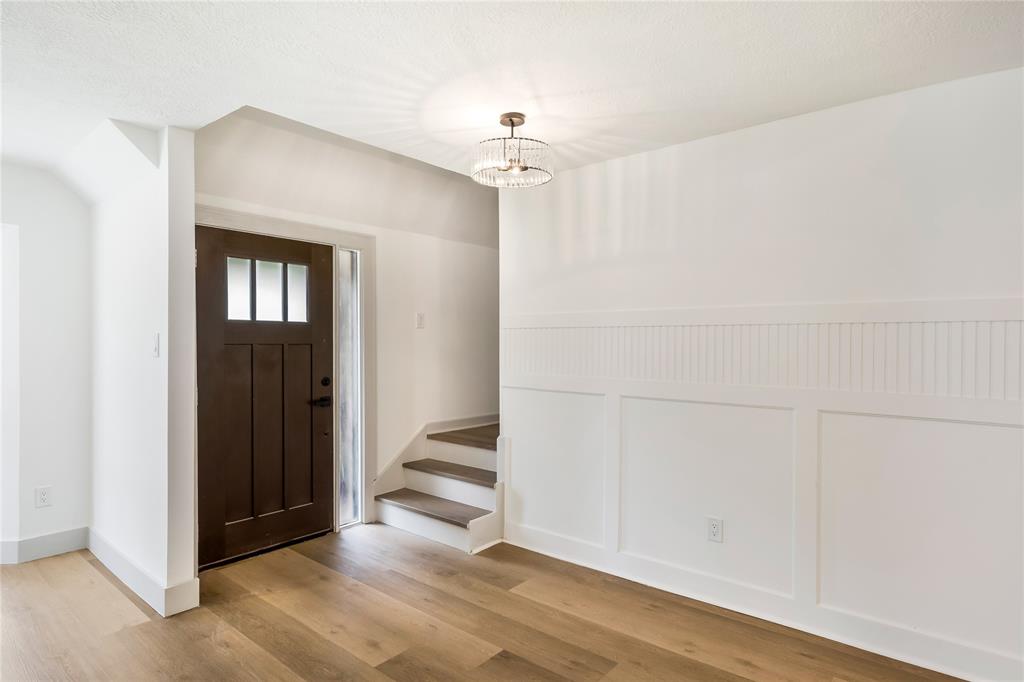 1914 Eagle Falls Street, Houston, Texas image 4
