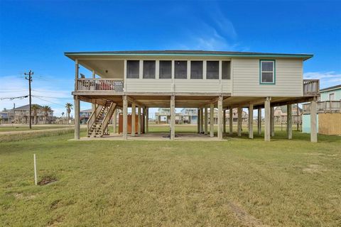 Photo of 818 Sea Shell Drive, Freeport, TX 77541 (MLS # 5680582)