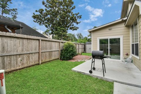 Single Family Residence in Houston TX 9439 Southpoint Wind Lane Lane 36.jpg