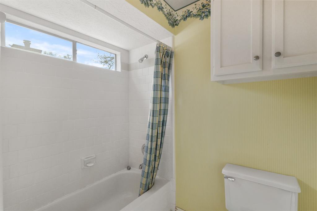 13215 Jessica Lane, Houston, Texas image 32