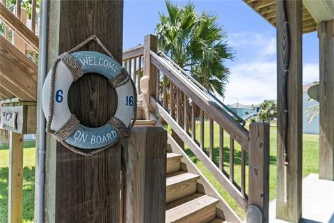 A home in Crystal Beach