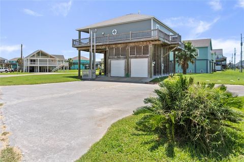 A home in Crystal Beach