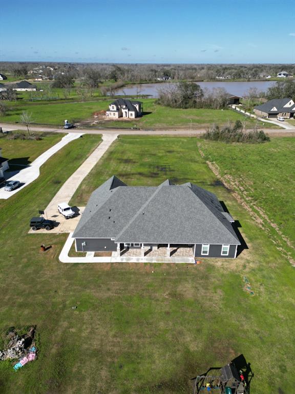 311 Lakeview Drive, Angleton, Texas image 15