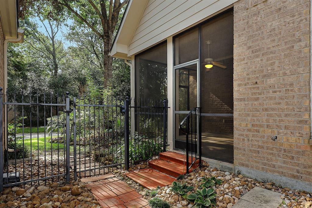 179 Victoria Glen Drive, The Woodlands, Texas image 32