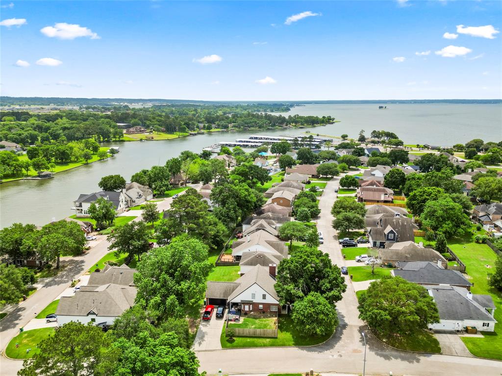6894 Stillwater Drive, Willis, Texas image 23