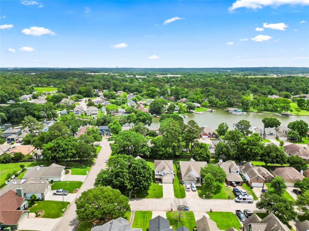 6894 Stillwater Drive, Willis, Texas image 22