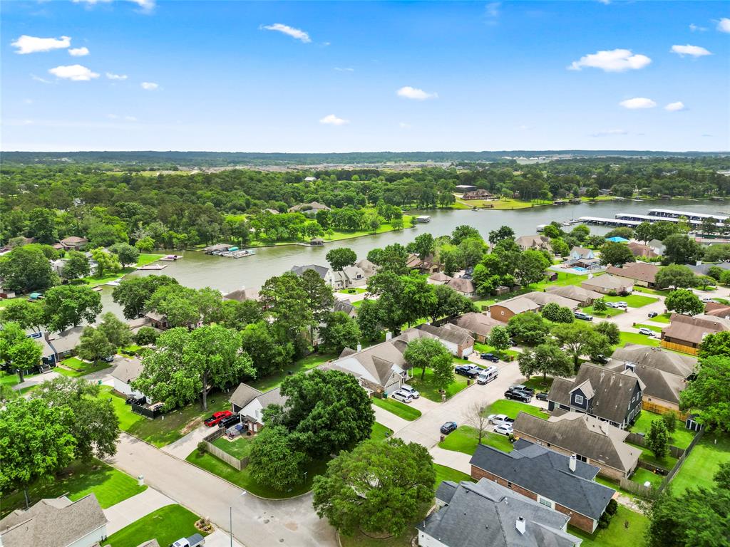 6894 Stillwater Drive, Willis, Texas image 21