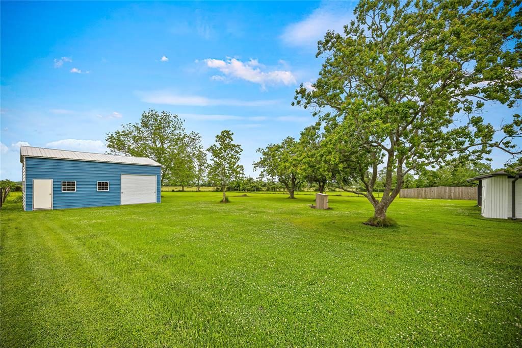 2001 County Road 159, Alvin, Texas image 25