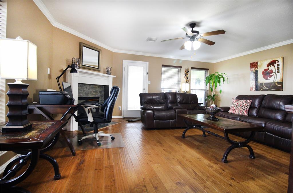 4826 Glenpark Drive Dr, La Porte, Texas image 12