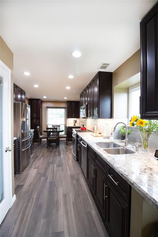 4826 Glenpark Drive Dr, La Porte, Texas image 26