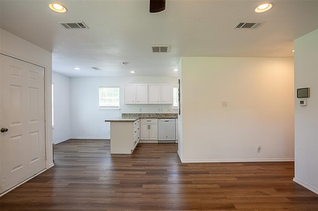 940 W Buccaneer Drive, Winnie, Texas image 6