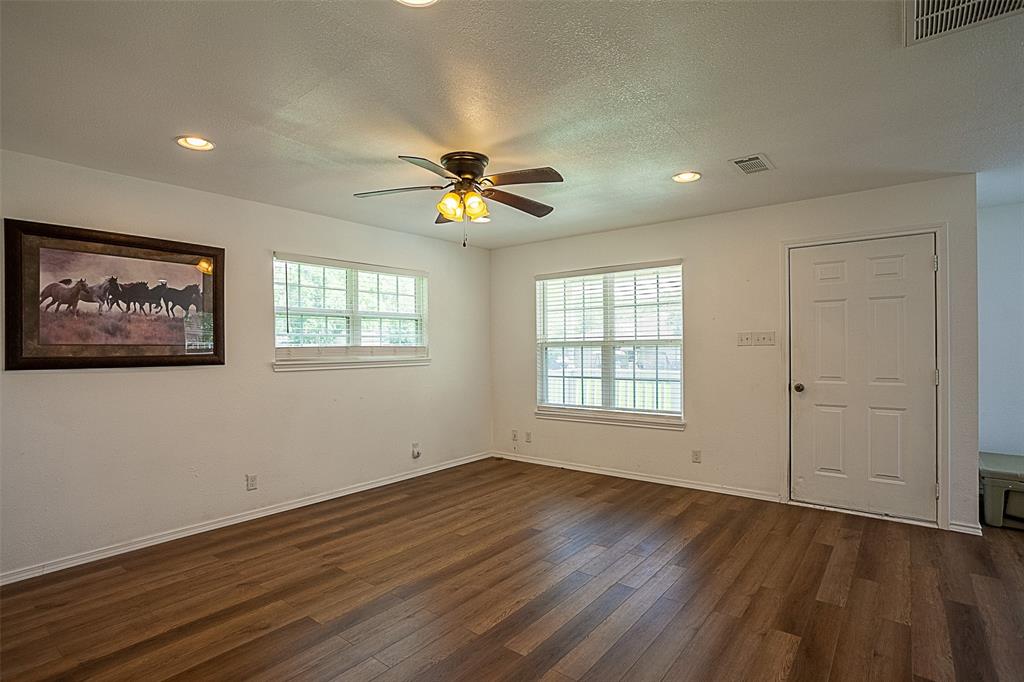 940 W Buccaneer Drive, Winnie, Texas image 7