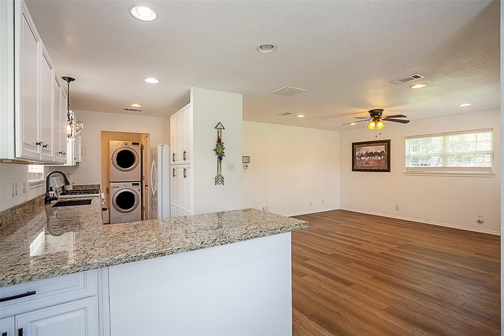 940 W Buccaneer Drive, Winnie, Texas image 9