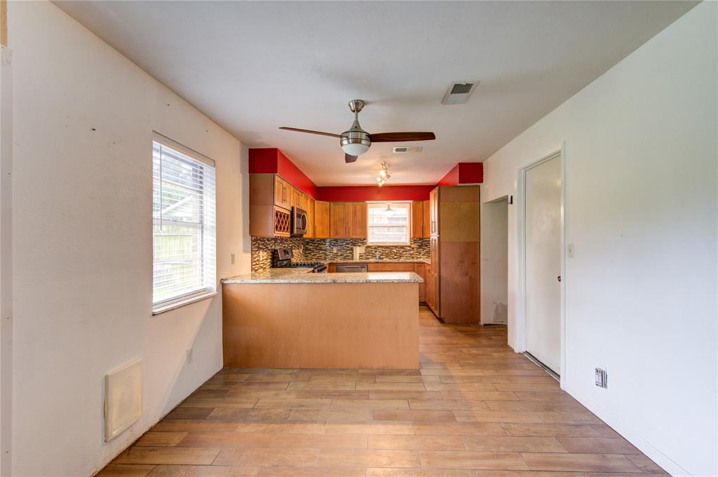 3711 Clover Meadows Street, Pasadena, Texas image 9