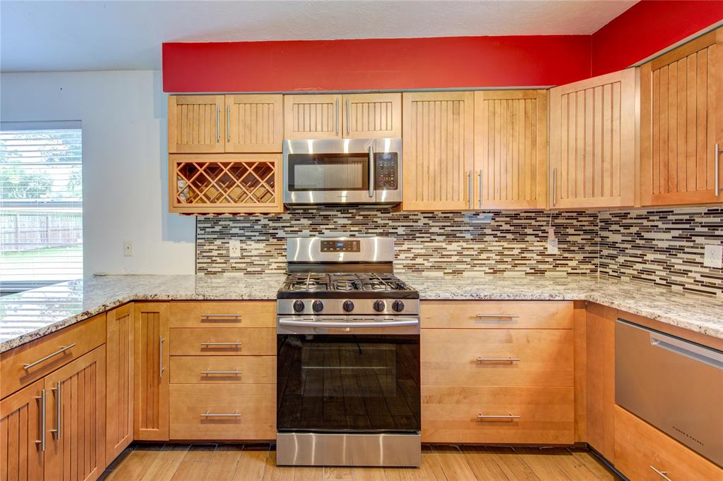 3711 Clover Meadows Street, Pasadena, Texas image 12