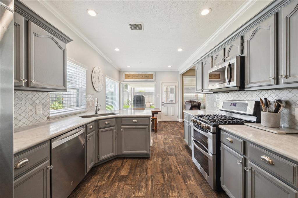 1240 Mossy Oak Drive