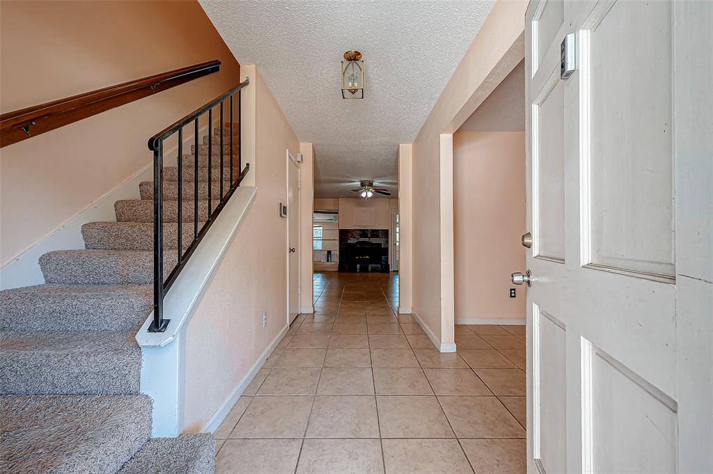 11014 Broken Sky Drive, Houston, Texas image 4