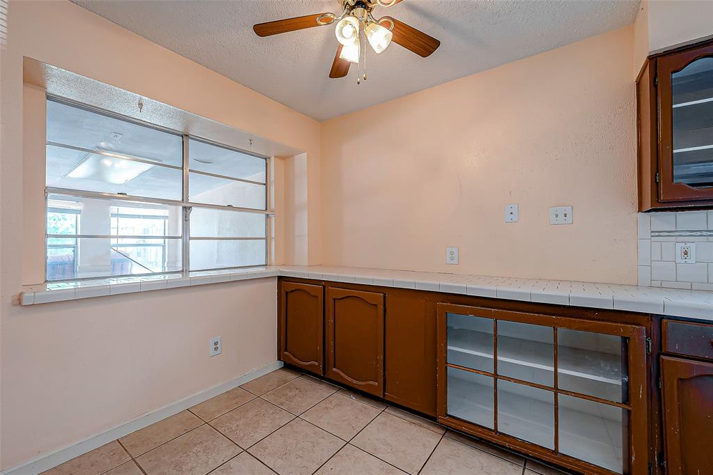 11014 Broken Sky Drive, Houston, Texas image 8