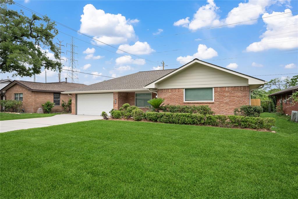 1506 Foxwood Road, Houston, Texas image 3