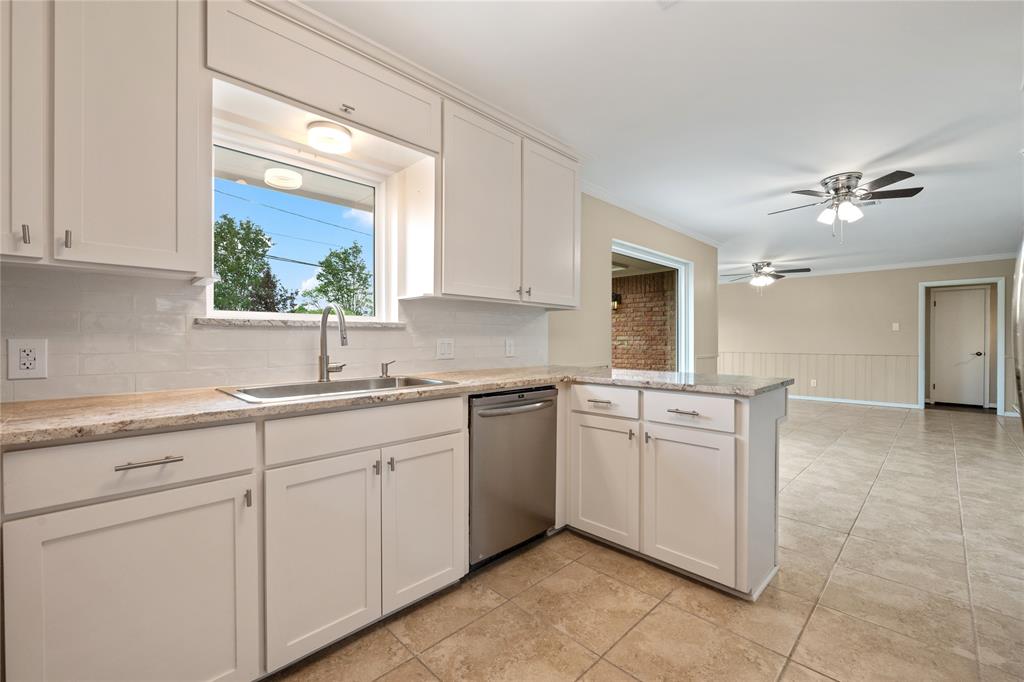 1506 Foxwood Road, Houston, Texas image 11