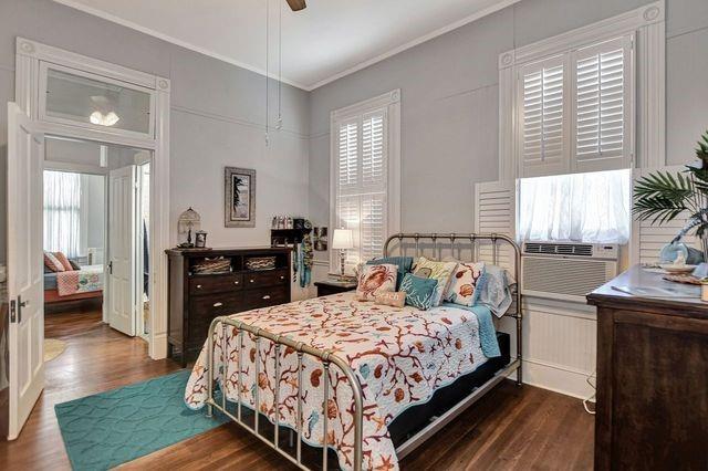 1606 Avenue L, Galveston, Texas image 13