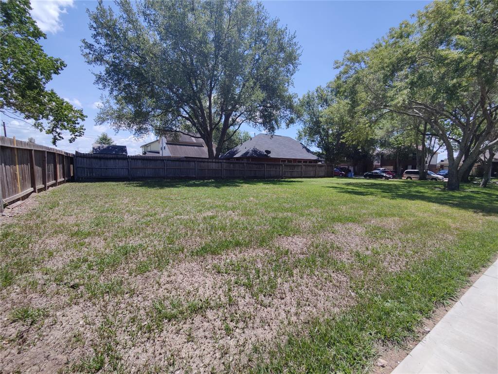 5201 Hampton Court, Rosenberg, Texas image 8