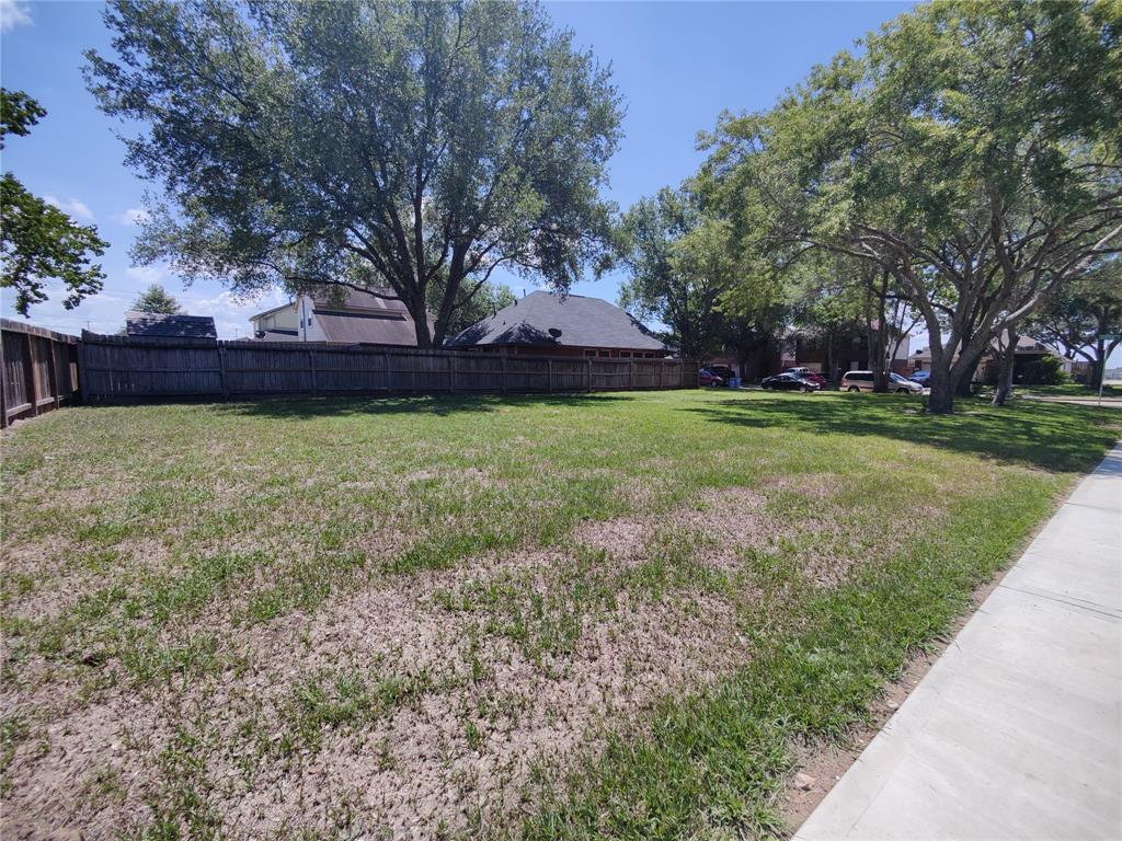 5201 Hampton Court, Rosenberg, Texas image 7