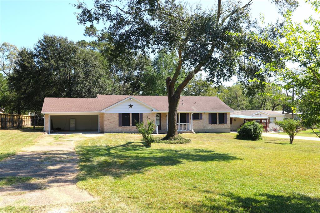 211 N 12th Street, Highlands, Texas image 1